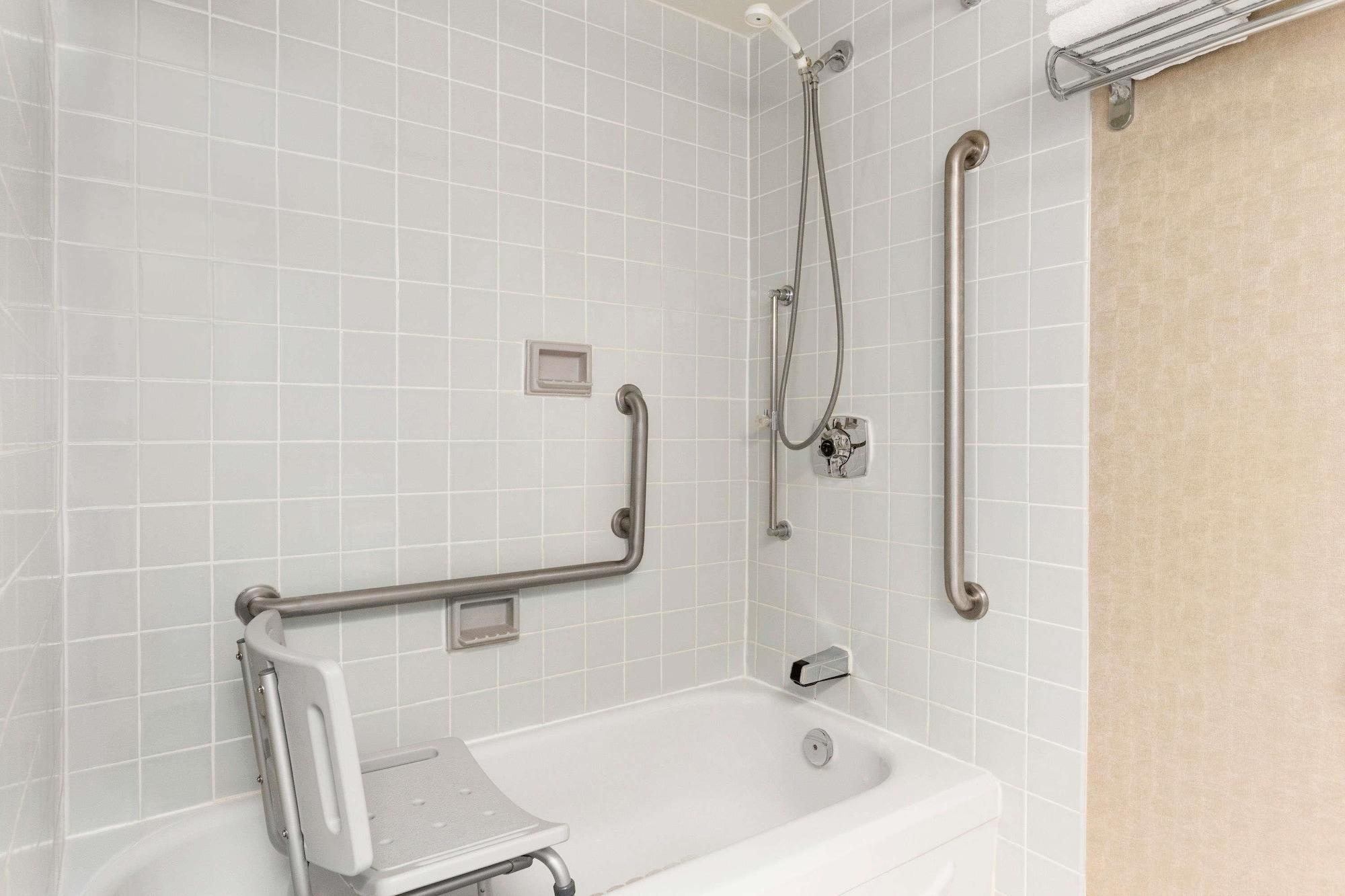 Travelodge By Wyndham Owen Sound On Ngoại thất bức ảnh