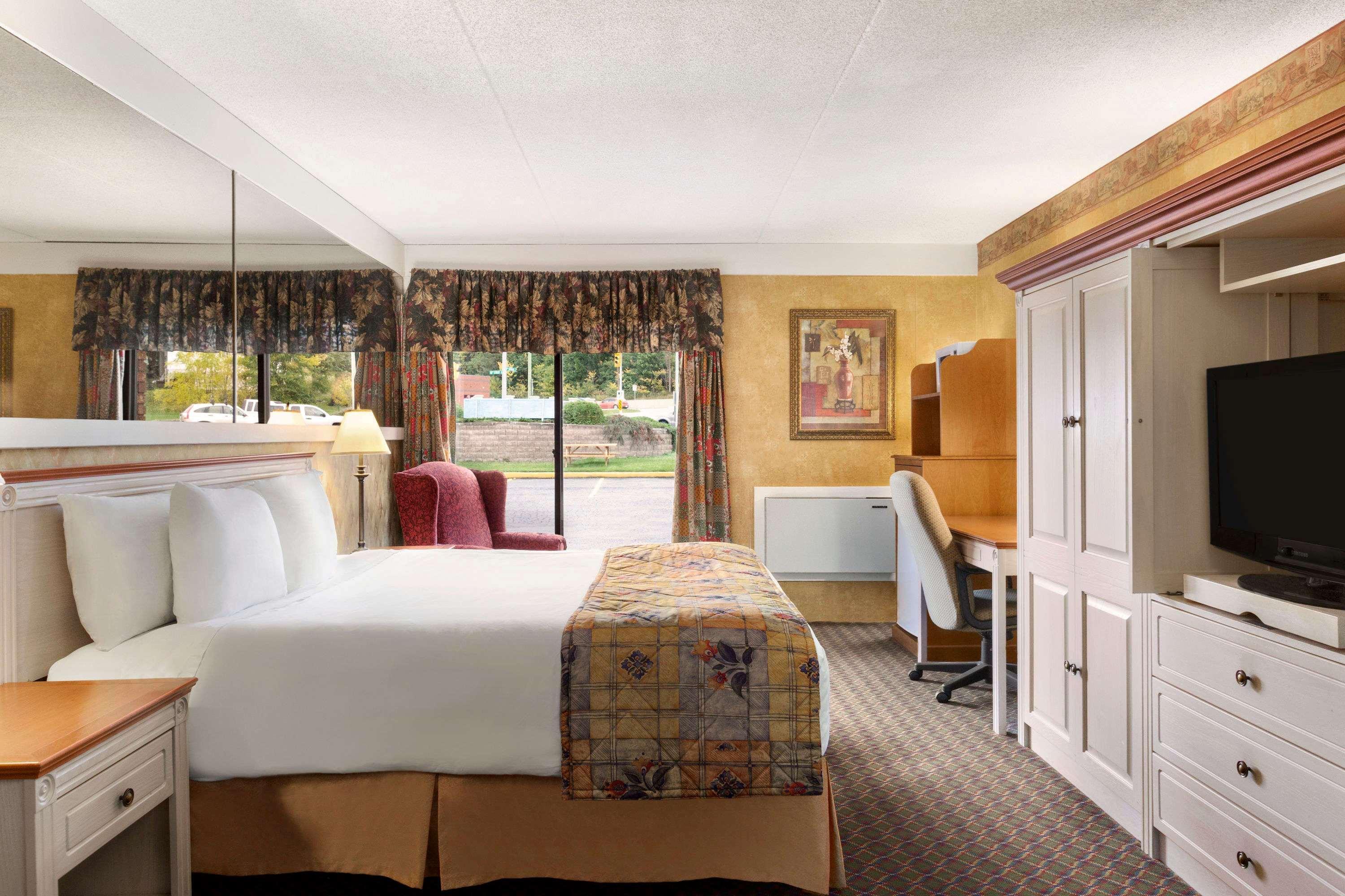 Travelodge By Wyndham Owen Sound On Ngoại thất bức ảnh