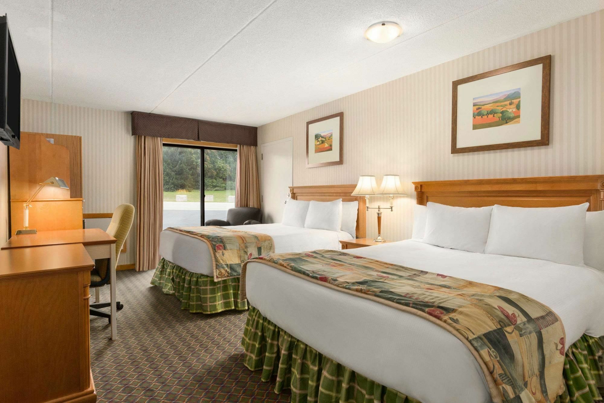 Travelodge By Wyndham Owen Sound On Ngoại thất bức ảnh